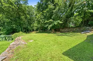 181 Barfield Ave SW, Atlanta, GA 30310 - Photo 23