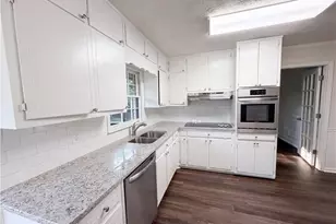 2688 Abington Dr, Snellville, GA 30078 - Photo 9