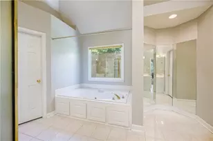 4461 Weston Dr SW, Lilburn, GA 30047 - Photo 17