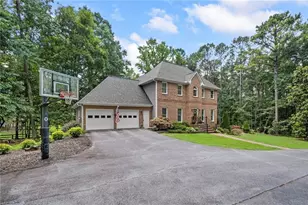 231 Trenton Ln, Canton, GA 30115 - Photo 3