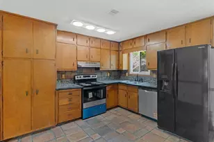 10 Glenn Burnie Dr, Stockbridge, GA 30281 - Photo 7
