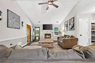 165 Lazy Hollow Ln, Covington, GA 30016 - Photo 7