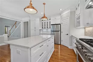 2093 Wrights Mill Cir NE, Atlanta, GA 30324 - Photo 23