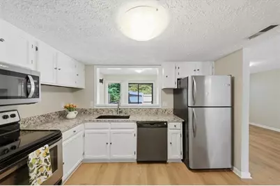 7750 Roswell Road #9F, Sandy Springs, GA 30350 - Photo 9