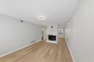7750 Roswell Rd, Sandy Springs, GA 30350 - Photo 5