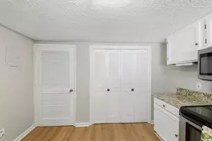 7750 Roswell Rd, Sandy Springs, GA 30350 - Photo 11