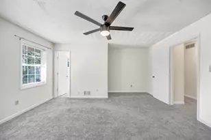 7750 Roswell Rd, Sandy Springs, GA 30350 - Photo 21