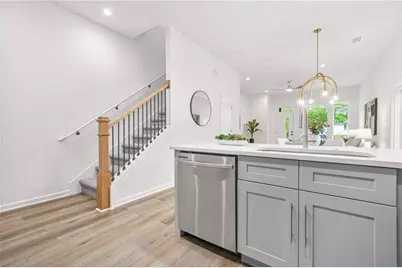 526 James P Brawley Drive NW, Atlanta, GA 30318 - Photo 9