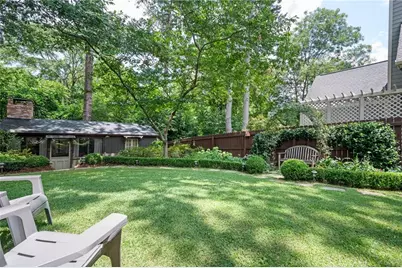 1657 Laurel Avenue NW, Atlanta, GA 30318 - Photo 31