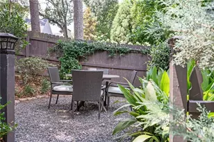 1657 Laurel Ave NW, Atlanta, GA 30318 - Photo 35