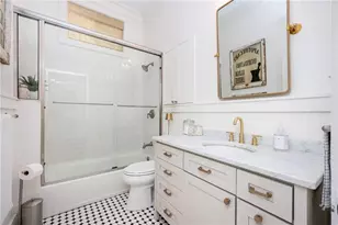 1657 Laurel Ave NW, Atlanta, GA 30318 - Photo 23