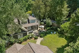 537 Spring Valley Rd NW, Atlanta, GA 30318 - Photo 3