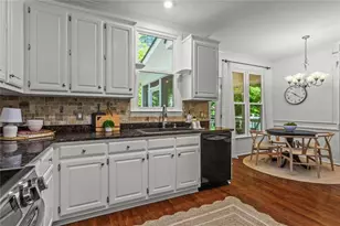 1295 Ashworth Ave SW, Marietta, GA 30064 - Photo 15