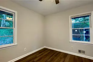 2744 Fairlane Dr SE, Atlanta, GA 30354 - Photo 7