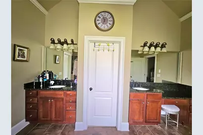 930 Chateau Forest Road, Hoschton, GA 30548 - Photo 33
