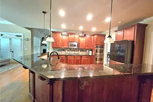 930 Chateau Forest Rd, Hoschton, GA 30548 - Photo 23