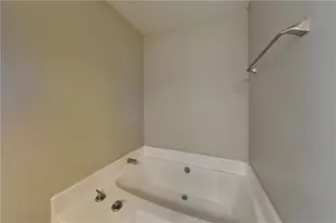 1395 Chalet Cir, Lawrenceville, GA 30043 - Photo 7