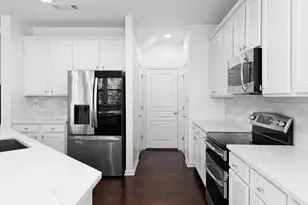 1575 Trailview Way NE, Atlanta, GA 30329 - Photo 17