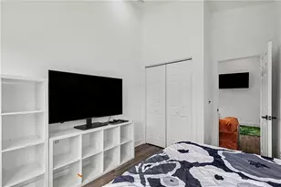 6305 Shannon Pkwy, Union City, GA 30291 - Photo 17