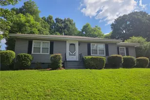 635 Burbank Circle SE, Smyrna, GA 30080 - Photo 1