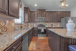 558 Hideaway Dr, Jonesboro, GA 30238 - Photo 9