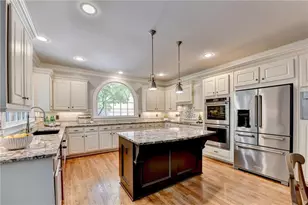 9590 Rod Rd, Alpharetta, GA 30022 - Photo 5