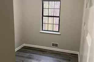 5956 Stonewall Dr, Union City, GA 30291 - Photo 9