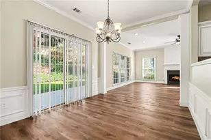 6195 Pattingham Dr, Roswell, GA 30075 - Photo 9