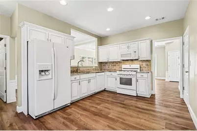 6195 Pattingham Drive, Roswell, GA 30075 - Photo 11