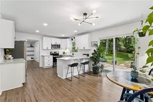 412 Derbyshire Dr, Stone Mountain, GA 30088 - Photo 11