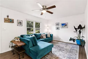 412 Derbyshire Dr, Stone Mountain, GA 30088 - Photo 5