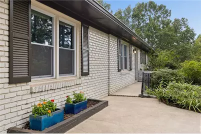 412 Derbyshire Drive, Stone Mountain, GA 30088 - Photo 3