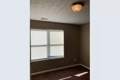 7201 Fairington Ridge Circle, Lithonia, GA 30038 - Photo 9