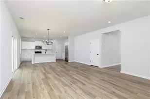 370 Jasmine Woods Dr, Lawrenceville, GA 30046 - Photo 13