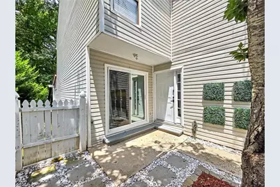 2692 Meadowlawn Drive SE, Marietta, GA 30067 - Photo 3