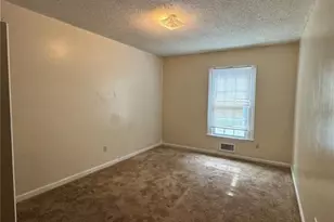 5140 High Point Rd, Union City, GA 30291 - Photo 9