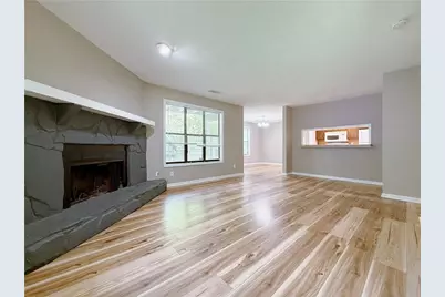 2887 Lakemont Drive SW, Marietta, GA 30060 - Photo 3