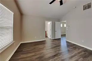 843 Lobdale Falls Dr, Lawrenceville, GA 30045 - Photo 7