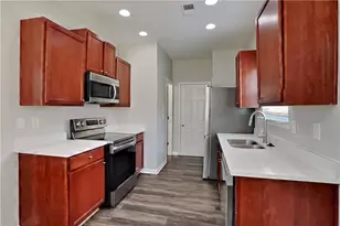 843 Lobdale Falls Dr, Lawrenceville, GA 30045 - Photo 5