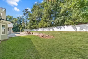 3245 Village Glen Trail S, Snellville, GA 30039 - Photo 35