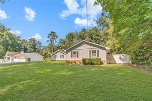 3245 Village Glen Trail S, Snellville, GA 30039 - Photo 3