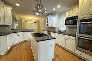 871 Lenox Ct NE, Atlanta, GA 30324 - Photo 11
