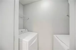 4106 Chastain Park Ct, Atlanta, GA 30342 - Photo 5