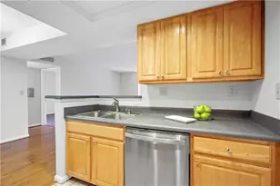 4106 Chastain Park Ct, Atlanta, GA 30342 - Photo 11