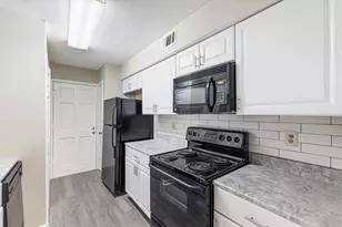 3028 Parc Lorraine, Lithonia, GA 30058 - Photo 13
