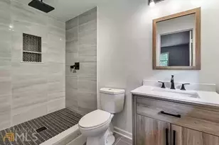 599 Holly Dr, Gainesville, GA 30501 - Photo 3