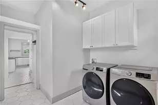 691 Florence Pl NW, Atlanta, GA 30318 - Photo 13