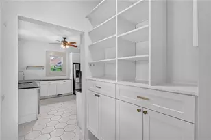 691 Florence Pl NW, Atlanta, GA 30318 - Photo 13