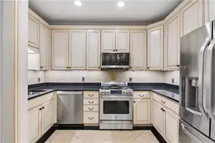 77 Peachtree Pl NE, Atlanta, GA 30309 - Photo 11