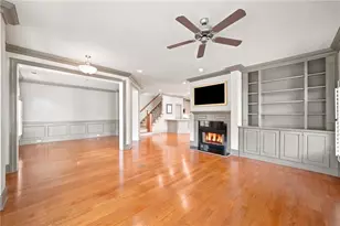 10870 Bossier Dr, Johns Creek, GA 30022 - Photo 3